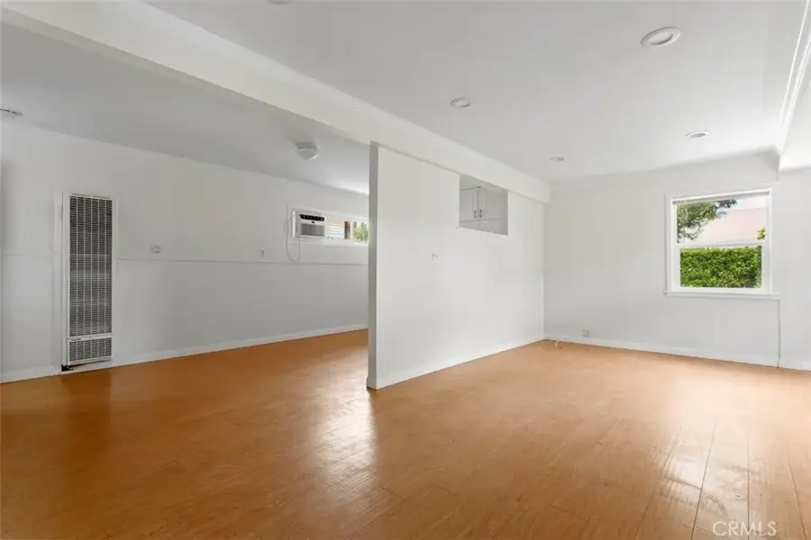 889 N Oakland, Pasadena, CA 91104 - #3