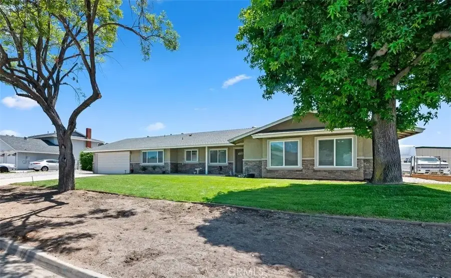 5772 Crown, Jurupa Valley, CA 91752 - #3