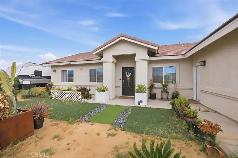 7180 Solano Road, Phelan, CA 92371 - #3