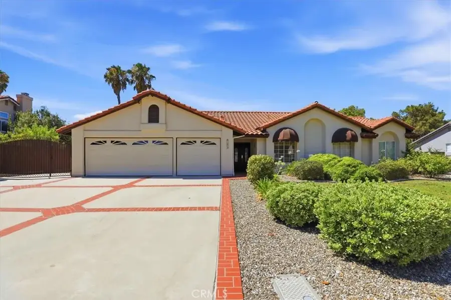 165 Cottonwood Avenue, Riverside, CA 92506 - #2