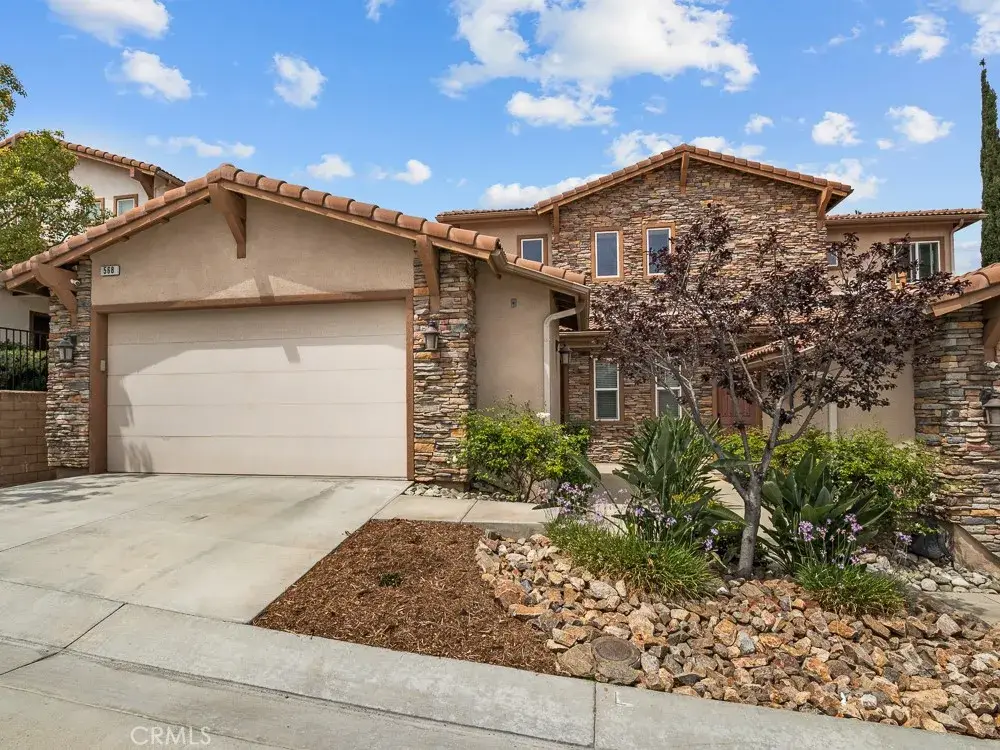 568 Via Pueblo, Riverside, CA 92507 - #1