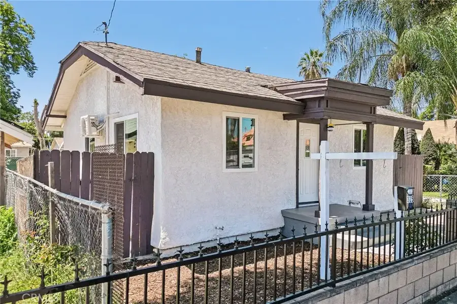315 W 10th Street, San Bernardino, CA 92410 - #3