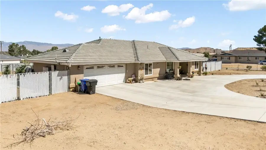 16209 Serrano Road, Apple Valley, CA 92307 - #3