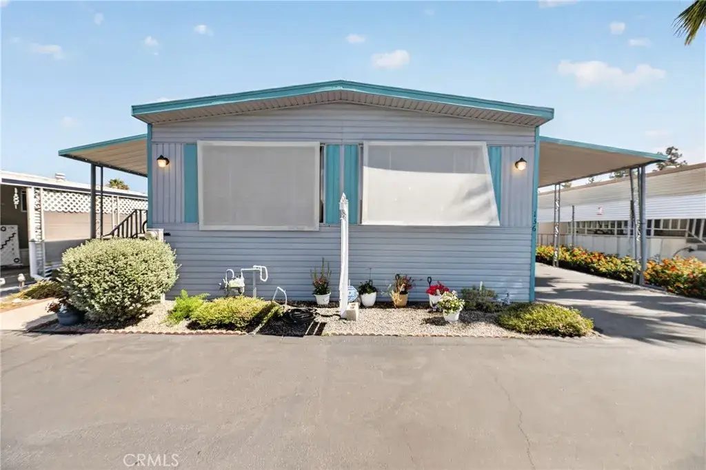 725 W Thornton #136, Hemet, CA 92543 - #1