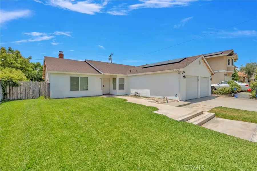 635 W Dover Dr Drive West, San Bernardino, CA 92407 - #2