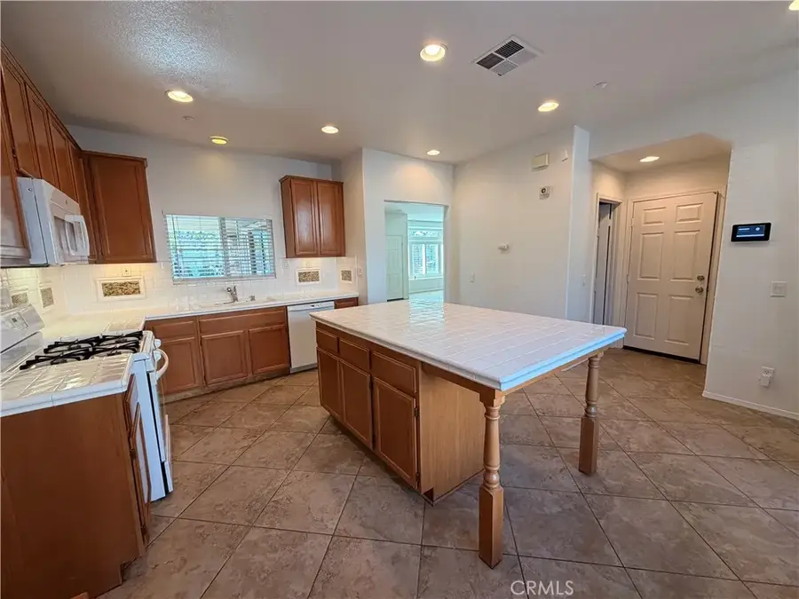 6287 Oakfield Court, Riverside, CA 92504 - #3