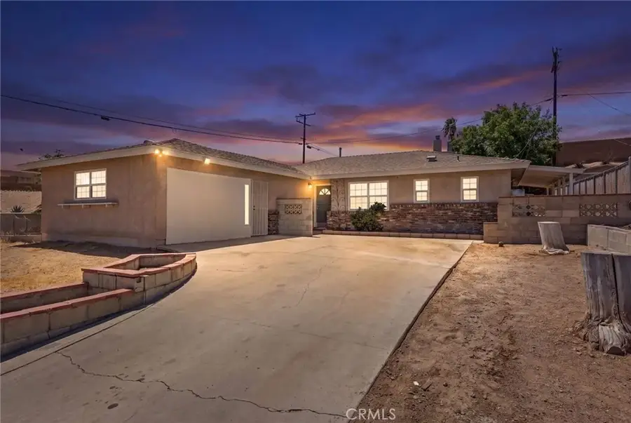 660 E Mountain View Street, Barstow, CA 92311 - #2
