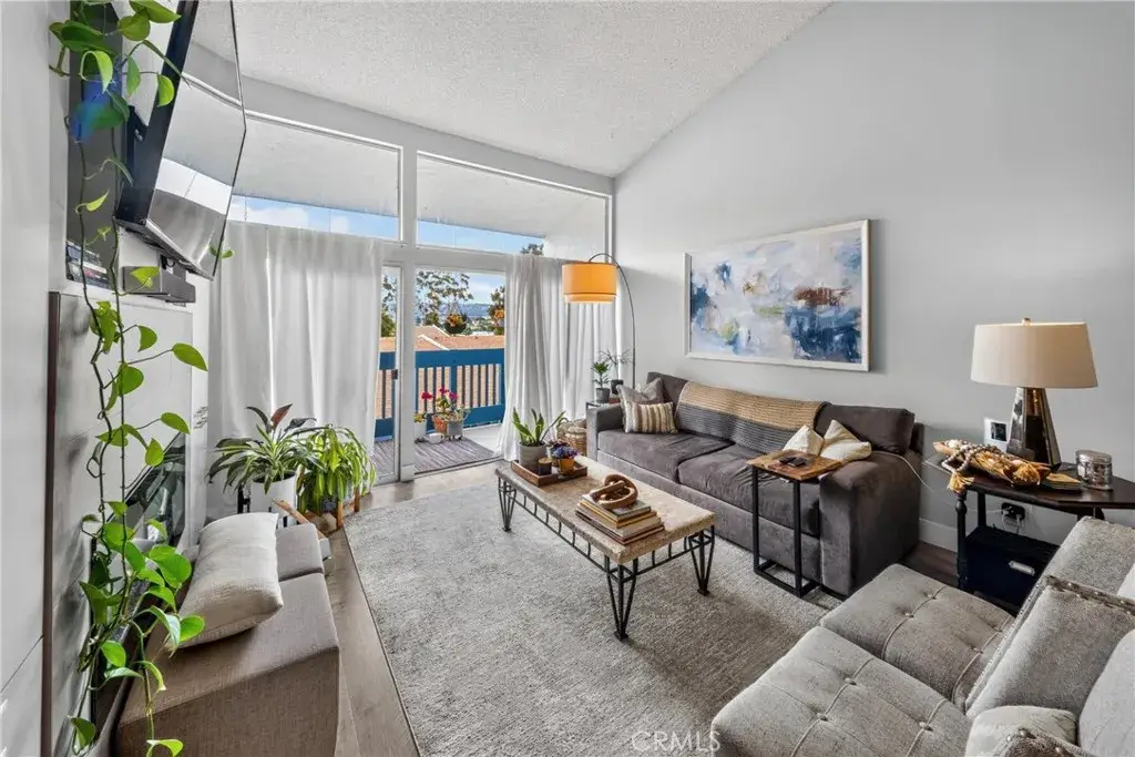 800 Camino Real #302, Redondo Beach, CA 90277 - #1