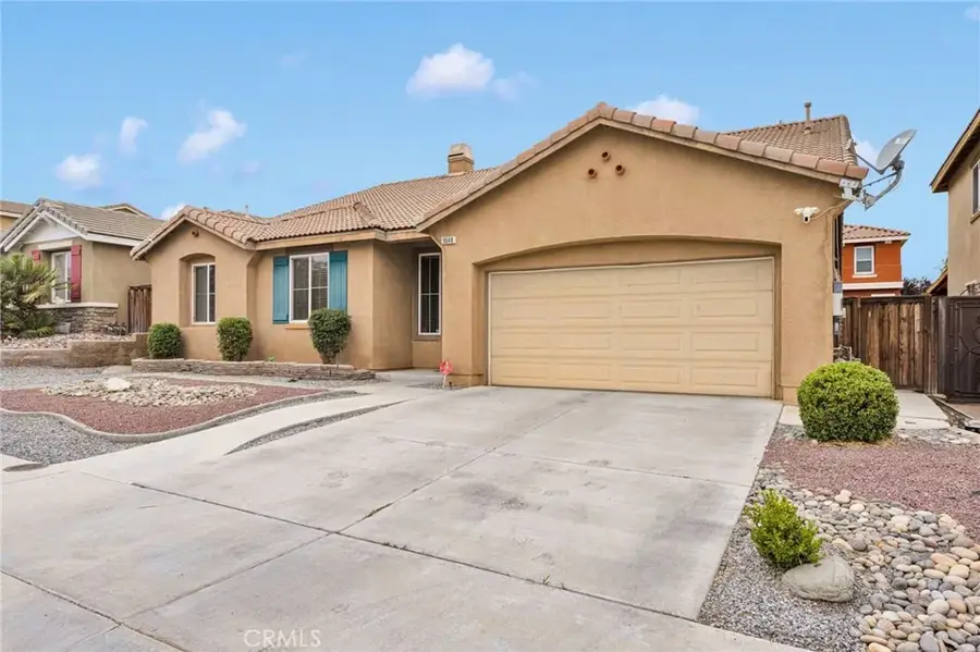 9048 Guadalupe Ave, Oak Hills, CA 92344 - #2