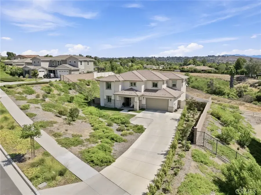 1238 Matterhorn, Riverside, CA 92506 - #2