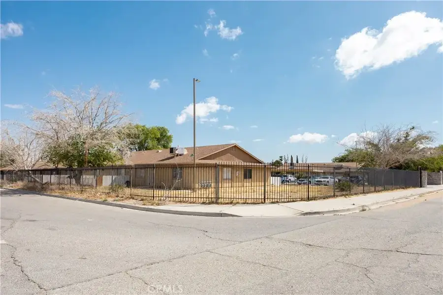 11200 Chamberlaine, Adelanto, CA 92301 - #2