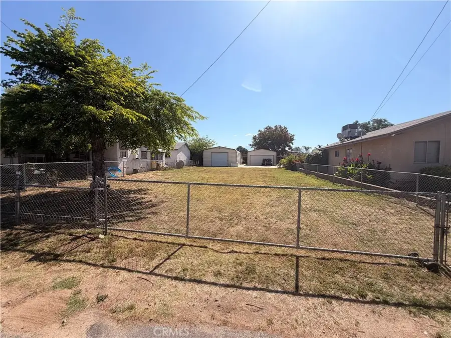 7113 Vine, Highland, CA 92346 - #3