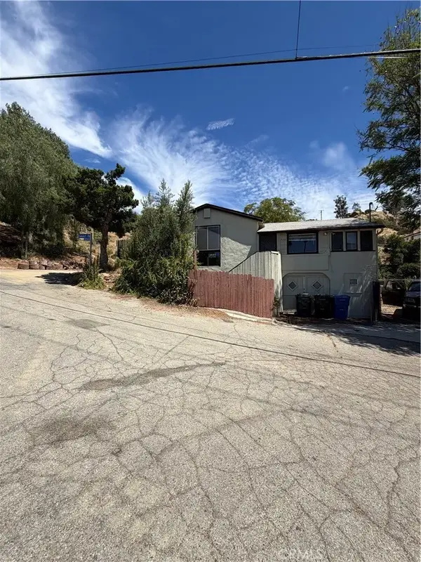 7157 Leota, Canoga Park, CA 91304