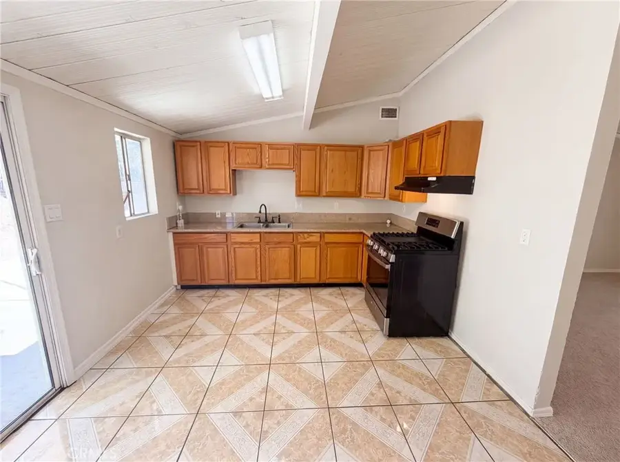 415 E Indian School, Banning, CA 92220 - #2