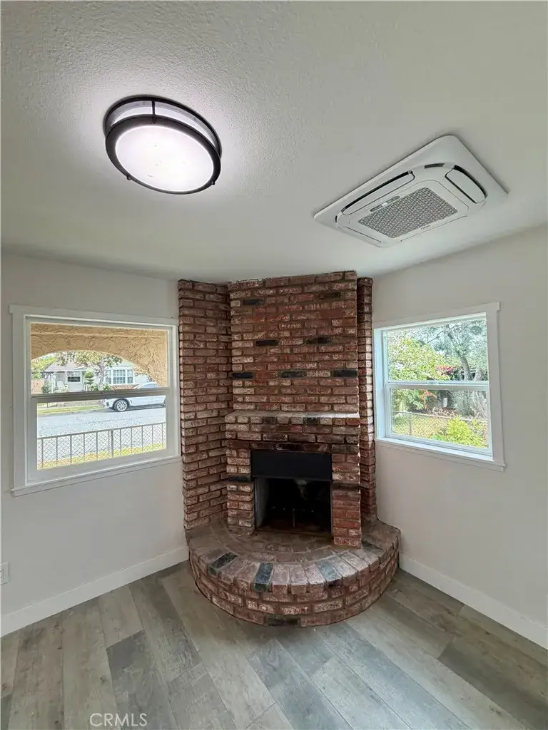 543 E 3rd Street, Azusa, CA 91702 - #3