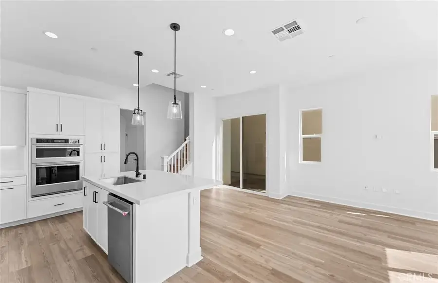 105 Moody, Irvine, CA 92618 - #2