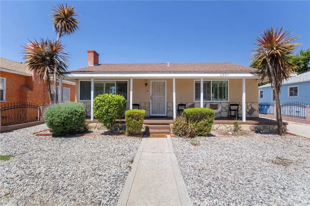 11907 Orchard Avenue, Los Angeles, CA 90044 - #1