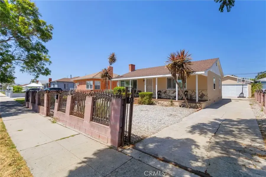 11907 Orchard Avenue, Los Angeles, CA 90044 - #2
