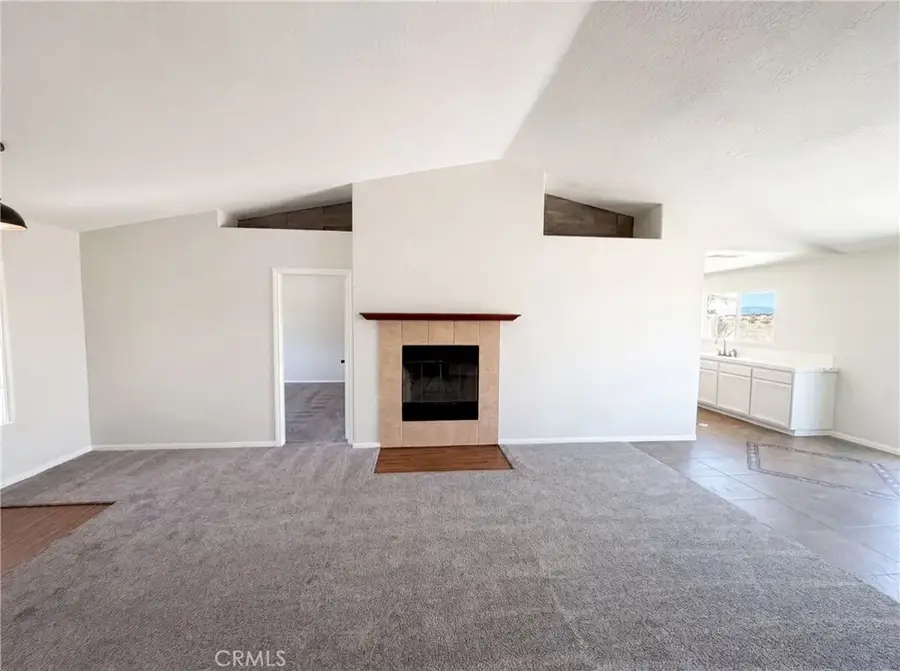 13185 Great Falls, Victorville, CA 92395 - #3