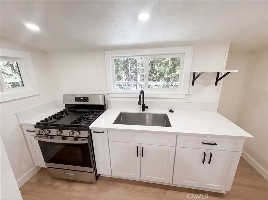 982 Oak, Crestline, CA 92325 - #2
