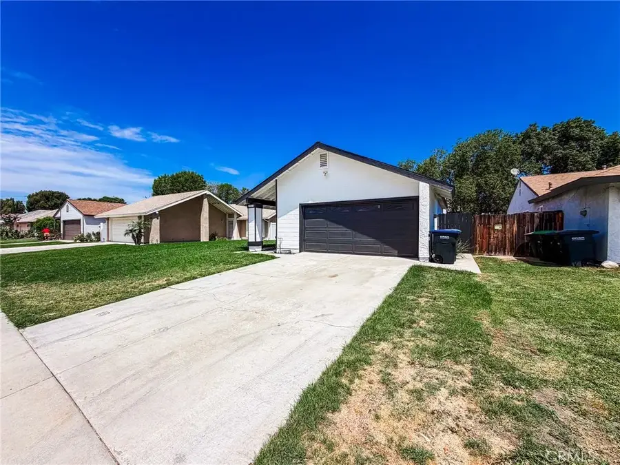 2127 Valleywood, Colton, CA 92324 - #2