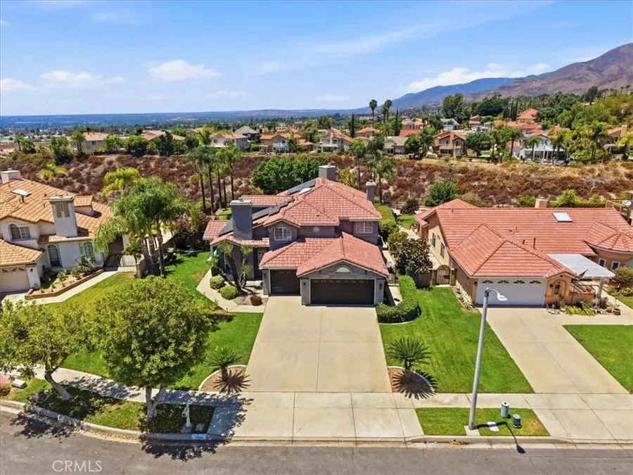 7024 Roddick Drive, Highland, CA 92346 - #2