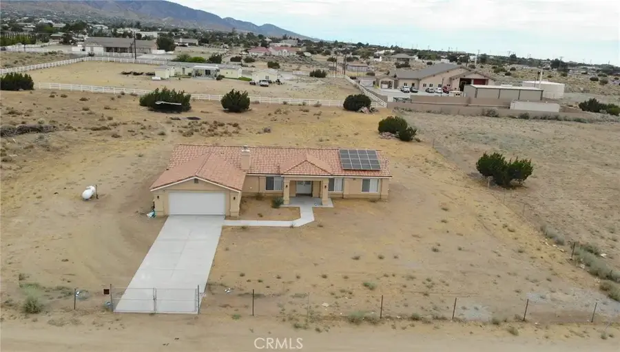 9570 Mescalero Rd, Phelan, CA 92371 - #2
