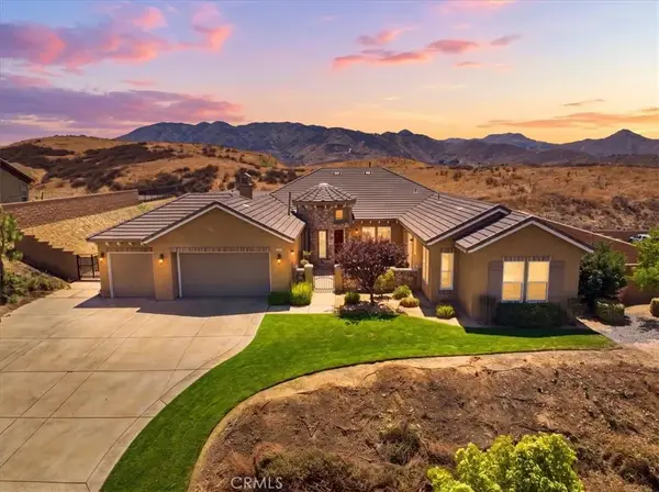 3086 Crystal Ridge Lane, Colton, CA 92324