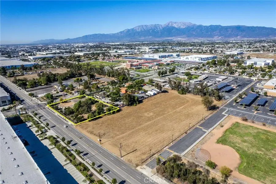 10899 Oleander, Fontana, CA 92335 - #2