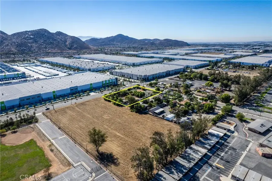 10899 Oleander, Fontana, CA 92335 - #3