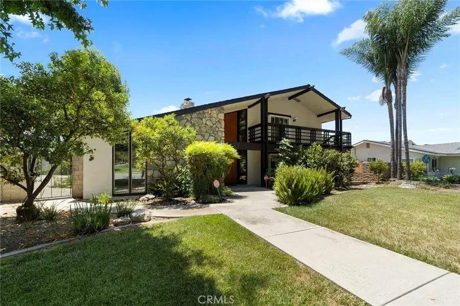 2332 8th, La Verne, CA 91750 - #3