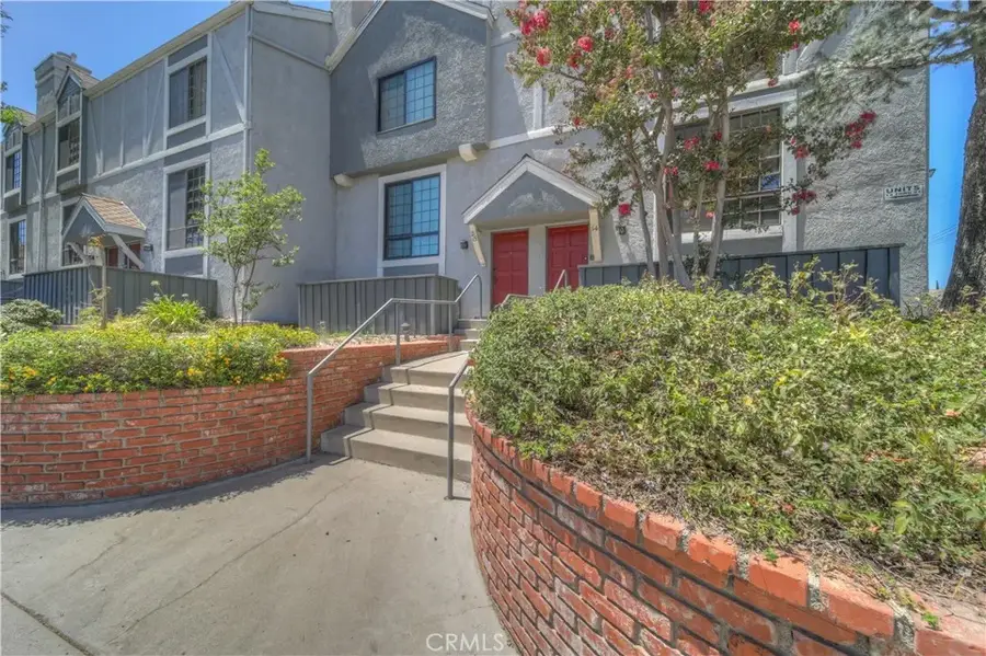 18100 Burbank #14, Tarzana, CA 91356 - #3