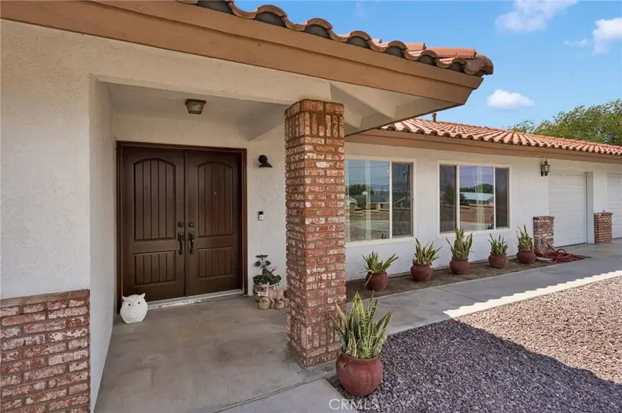 18266 Manzanita, Hesperia, CA 92345 - #2