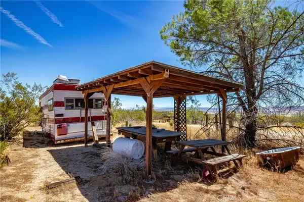2035 230th West, Rosamond, CA 93560