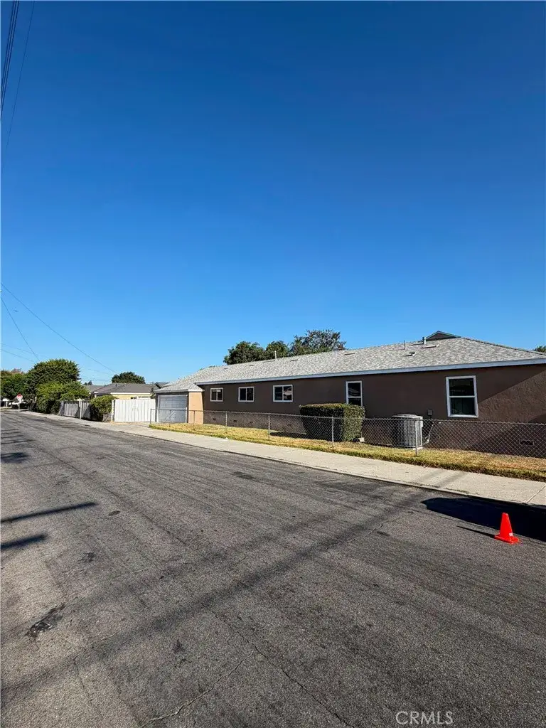 701 N Willow Avenue, Compton, CA 90221 - #3