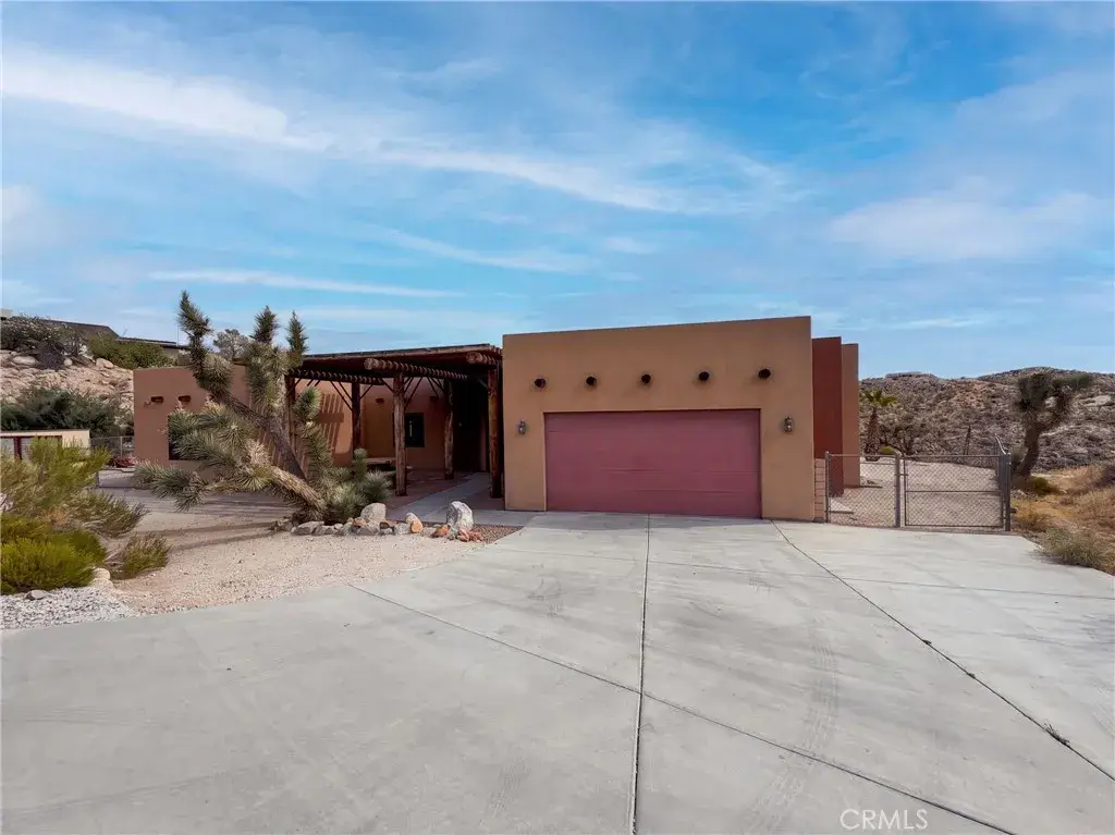 5935 Buena Suerte, Yucca Valley, CA 92284 - #1