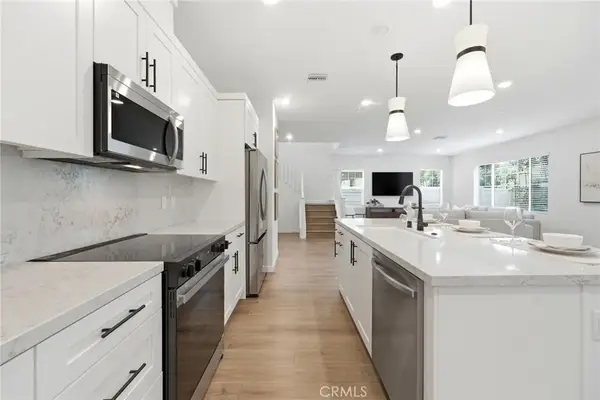 23712 Wilcox Drive, Newhall, CA 91321