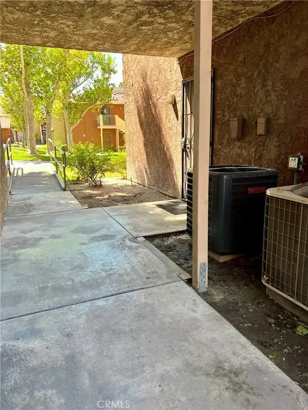 1025 N Tippecanoe #120, San Bernardino, CA 92410