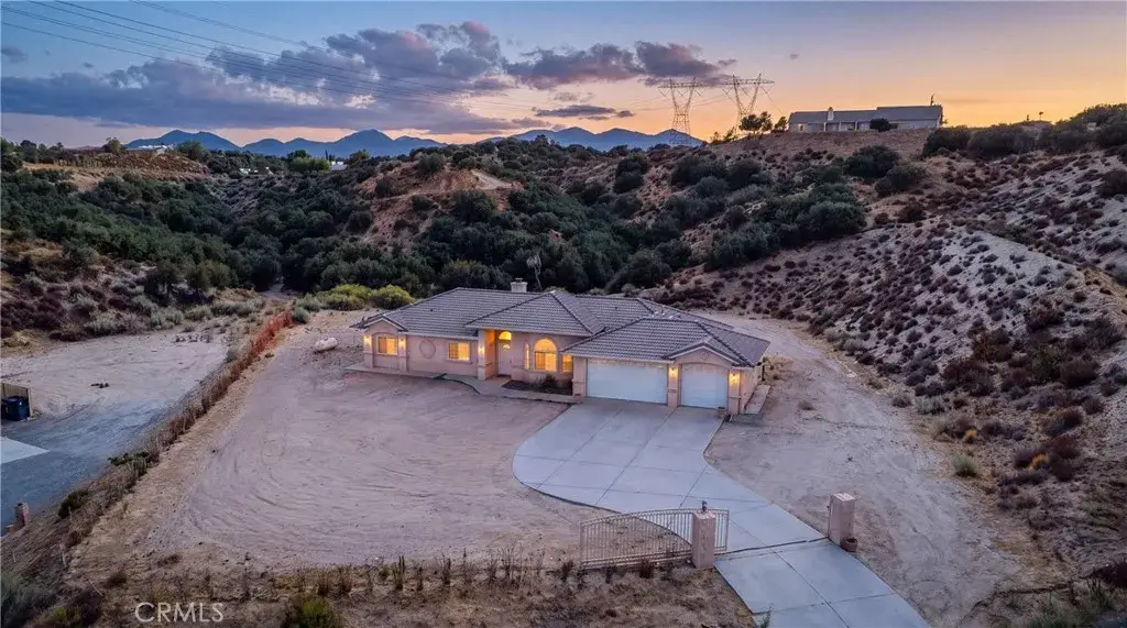 6890 Oak Hill Road, Oak Hills, CA 92344 - #1