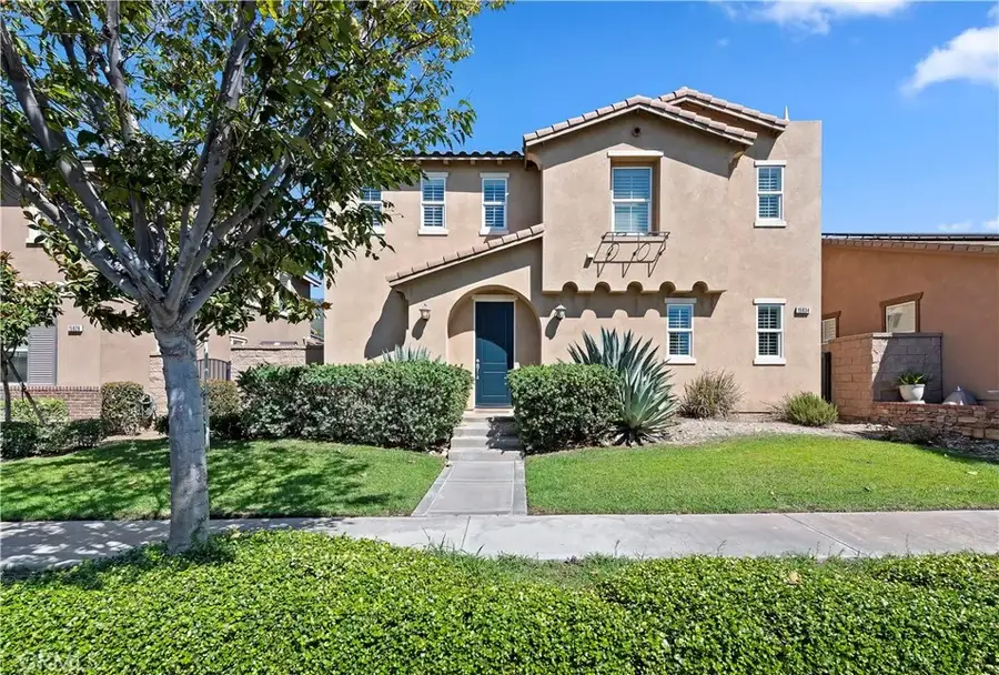 15834 Vienna, Fontana, CA 92336 - #2
