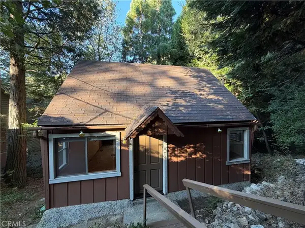 23679 Hillside, Crestline, CA 92325