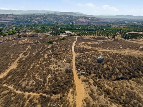 102 Sorrento Hills, Riverside, CA 92504