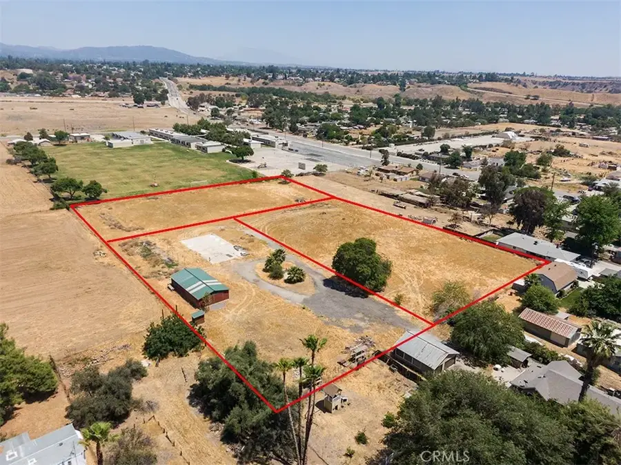 32797 Avenue D, Yucaipa, CA 92399 - #2