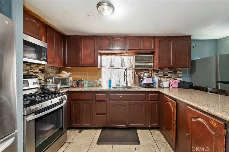 8362 Redwood Ave Spc 38, Fontana, CA 92335 - #3