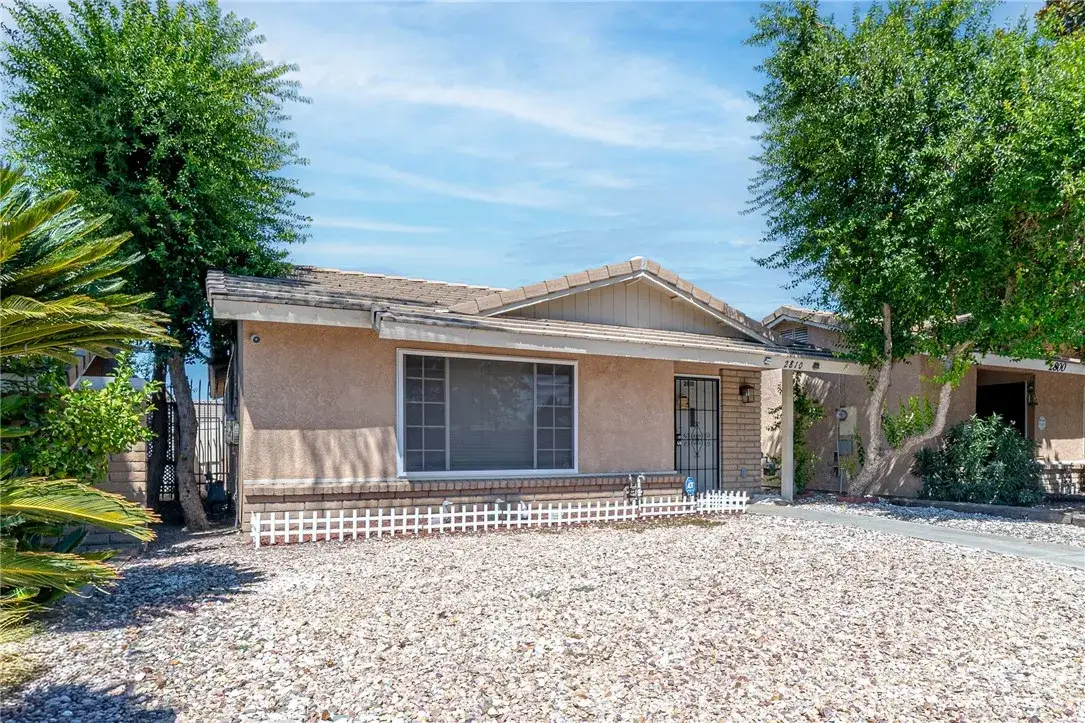 2810 W Devonshire, Hemet, CA 92545 - #1