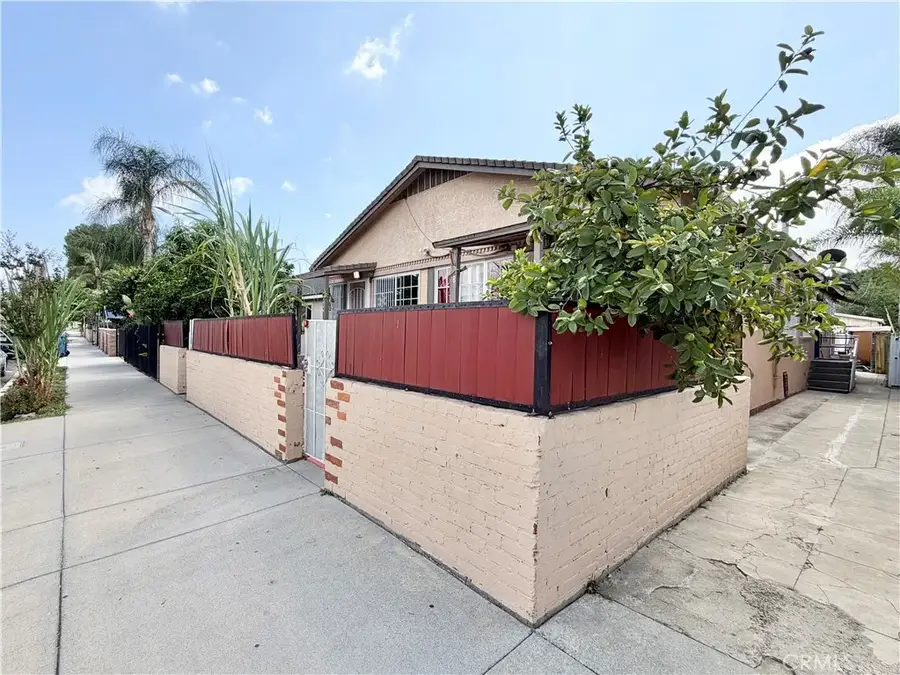 218 E 60th Street, Los Angeles, CA 90003 - #3