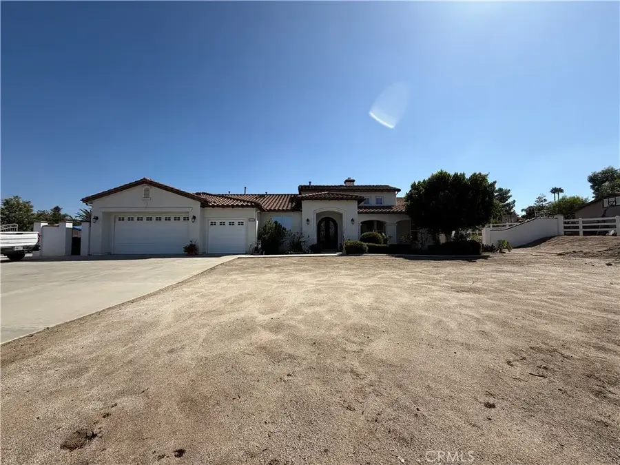 18268 Hollowtree Lane, Riverside, CA 92504 - #2