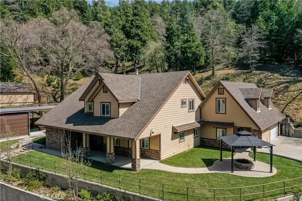 919 Venus Way, Crestline, CA 92325