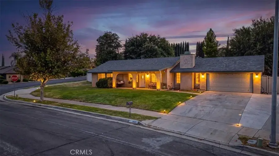 1423 W. Hoffer, Banning, CA 92220 - #2