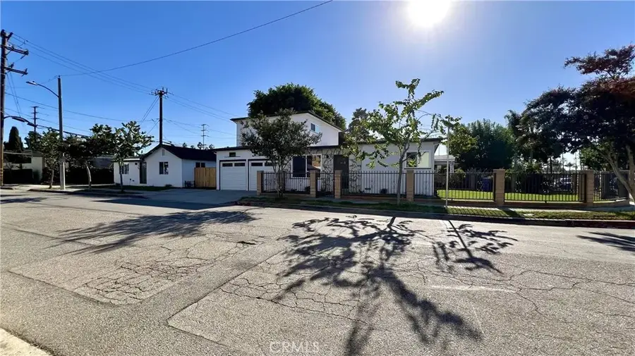 918 E 68th Street, Inglewood, CA 90302 - #3